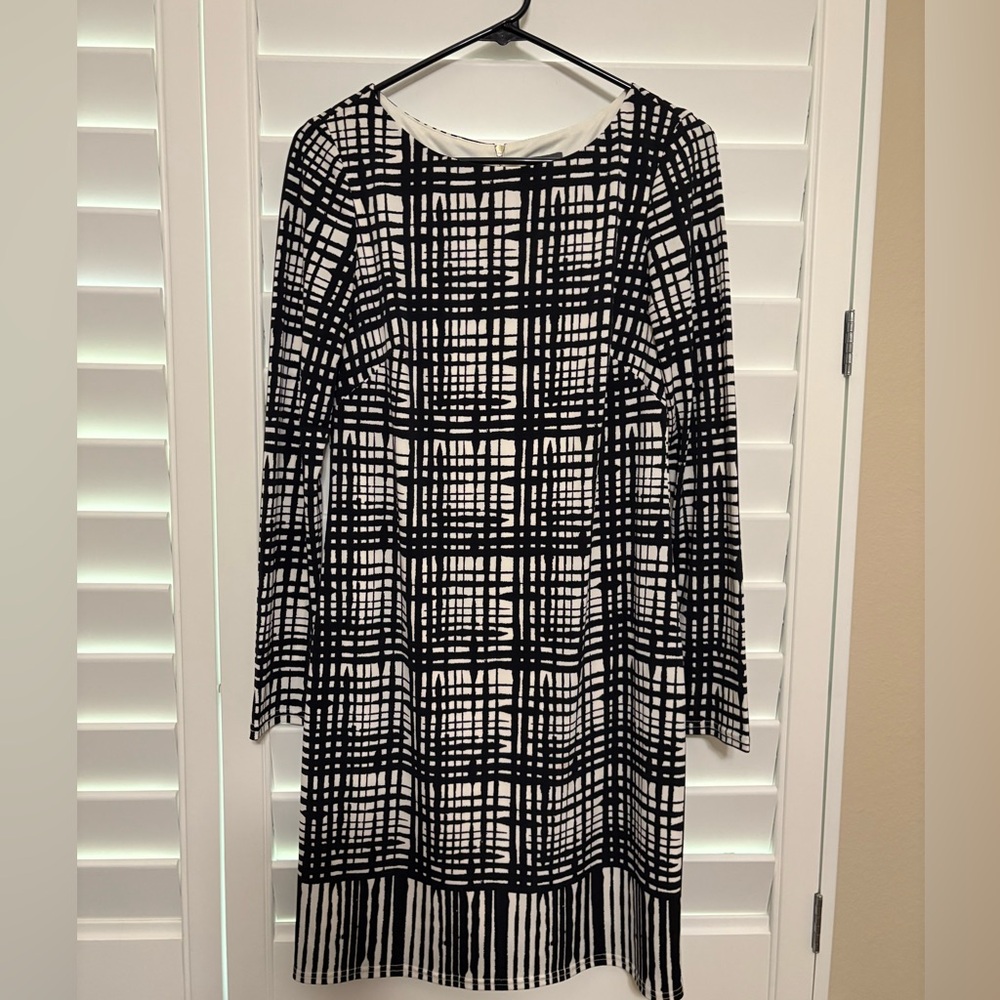 Vince Camuto Black and White Grid Long Sleeve Dress